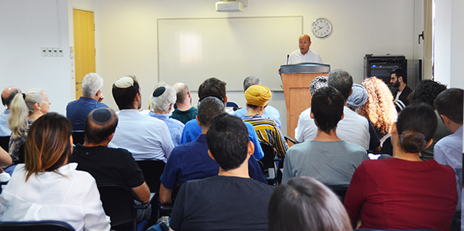 Moshe Vigdor at the opening of studies at the Mandel School for Educational Leadership, 2019